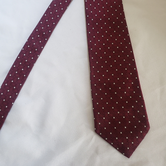 City of London By Ferrell Reed Red Tie - Picture 8 of 8